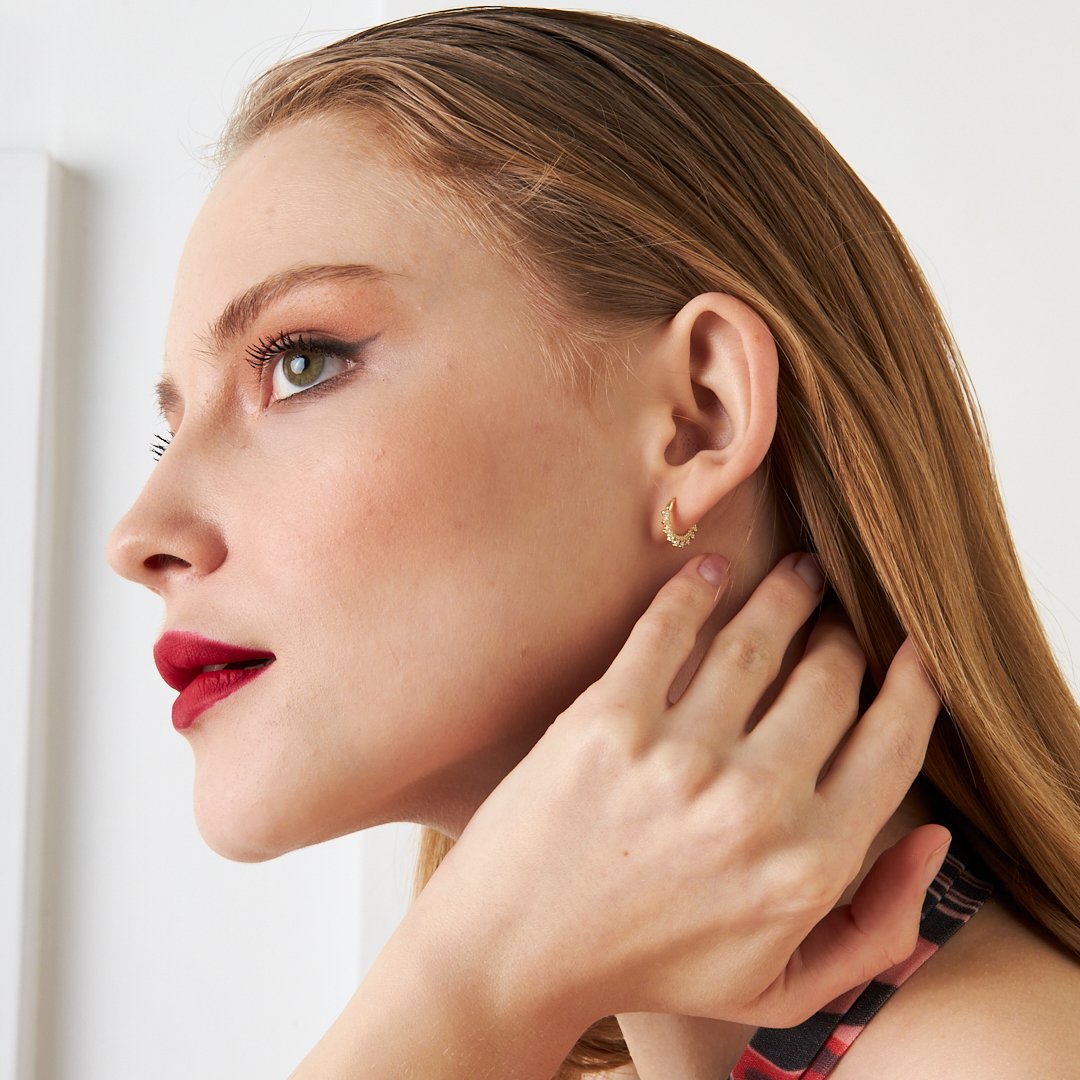 Ardışık Taşlı Modern Piercing - 925 GÜMÜŞ