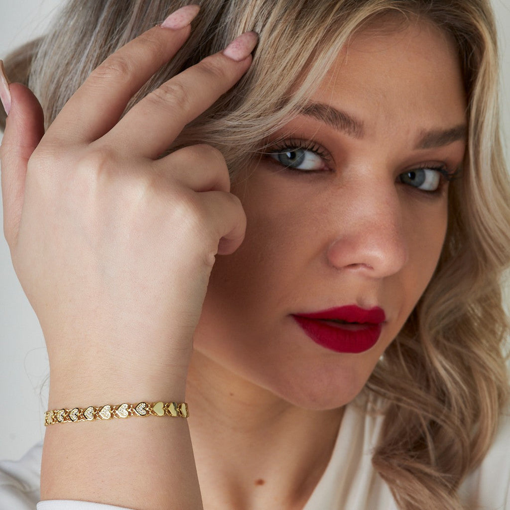 Sıralı Kalpli Taşlı Bileklik - 925 GÜMÜŞ