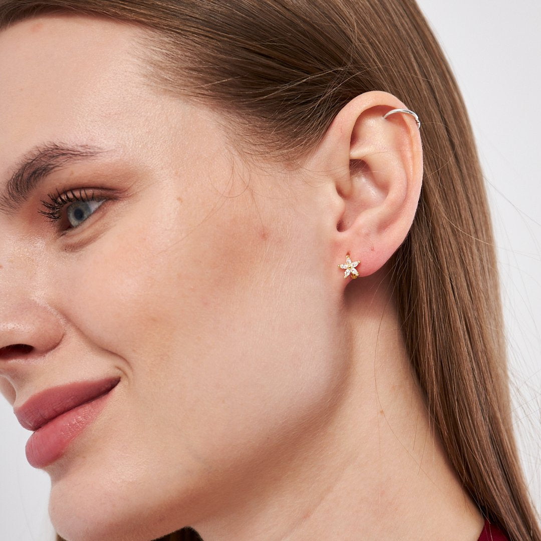 Parıltılı Çiçek Piercing - 925 GÜMÜŞ